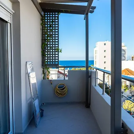 Steleni Apartment